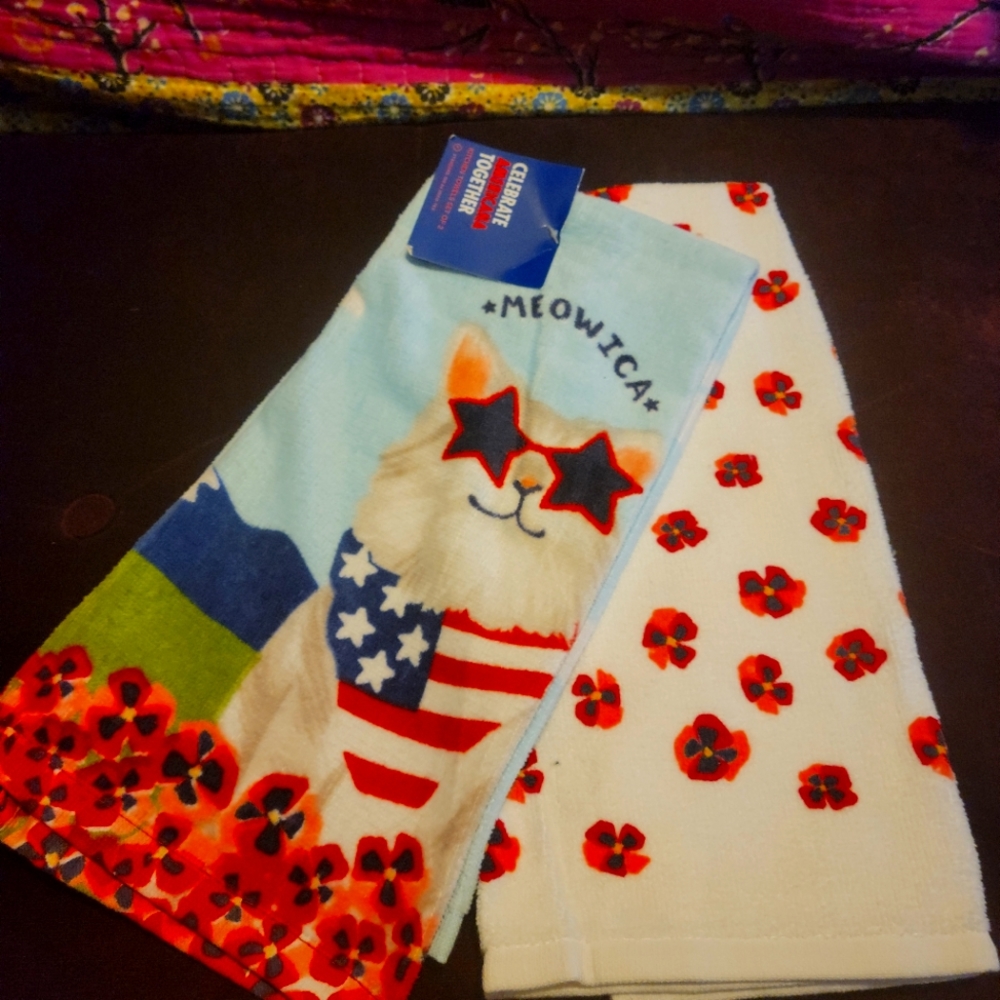 Celebrate Americana Together Patriotic Kitty Kitchen Towels Set of 2